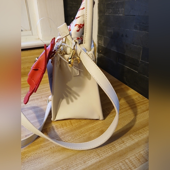 Betsey Johnson NWT Striped Mini Tote W/Lobster Charm (NAUTICAL VIBES) - Picture 3 of 7